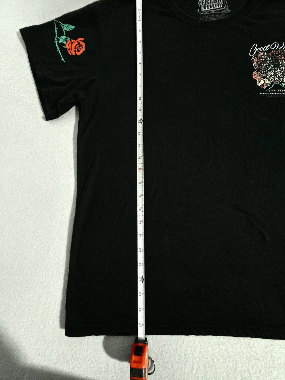 Savage New York Black Tee with Red Rose Heart Graphic - Picture 5 of 5